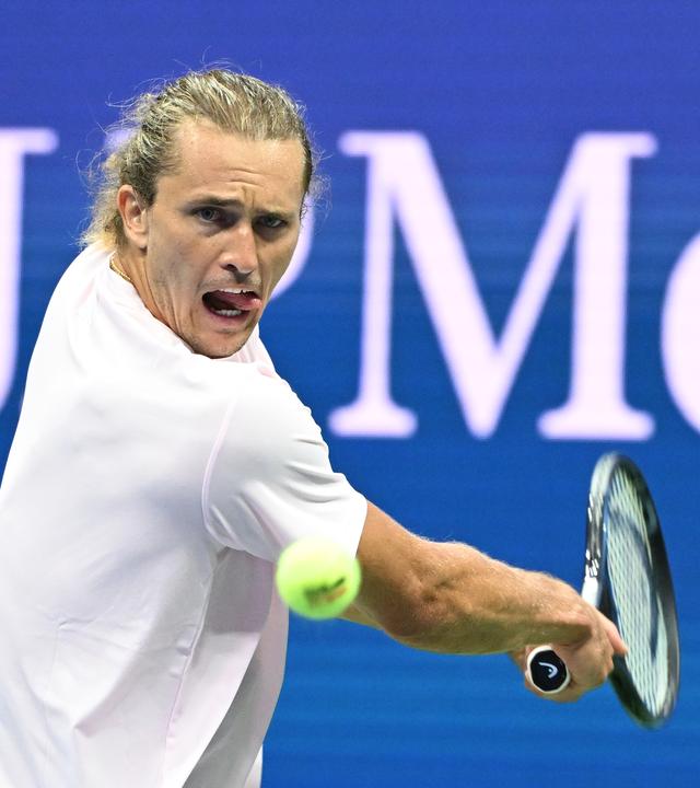 Alexander Zverev beim Einspielen im Arthur Ashe Stadium
