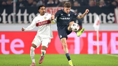 Tiago Tomas (l.) im Duell mit Gijs Smal